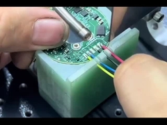 Anti-statische Konstruktion Halbautomatische Lötmaschine Rundes Luftfahrtkopf Datenleitung USB-Lötmaschine