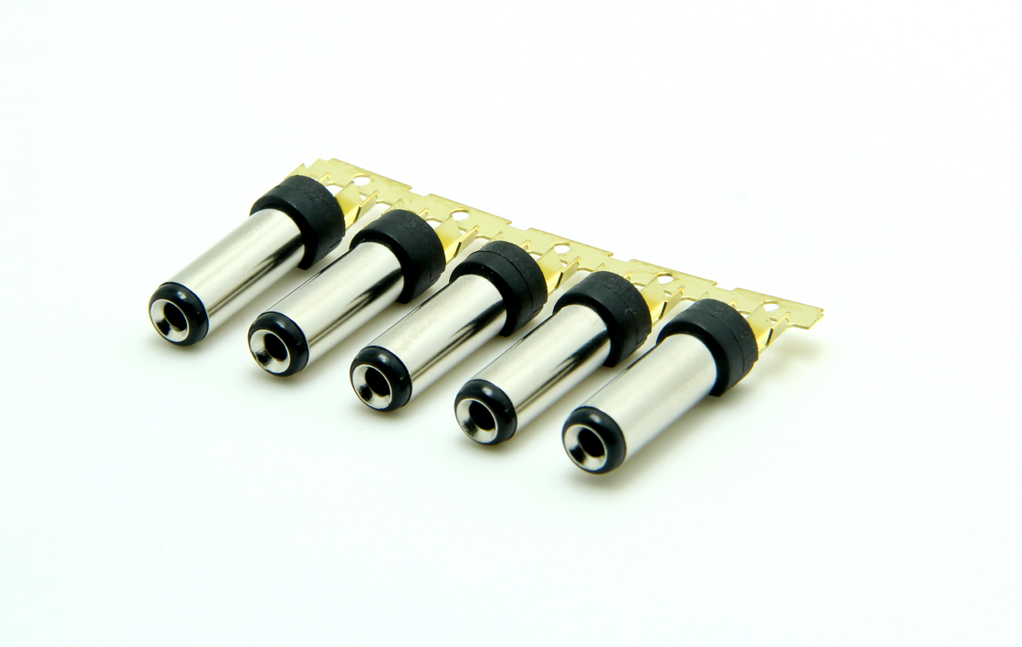 Maschiner DC-Stecker 5.5 DC-Tuninggabeln Maschiner 5521DC Flat Head Groove Runder DC-Stecker